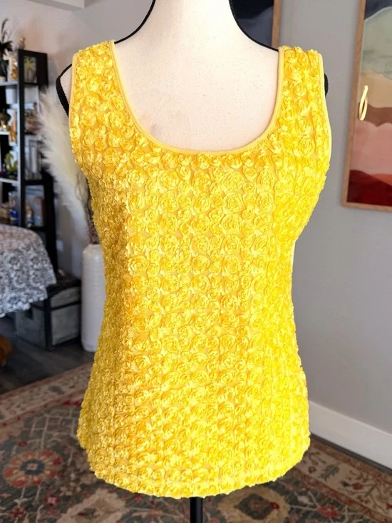 Yellow Rosette Floral Texture Tank Top - Picture 1 of 11